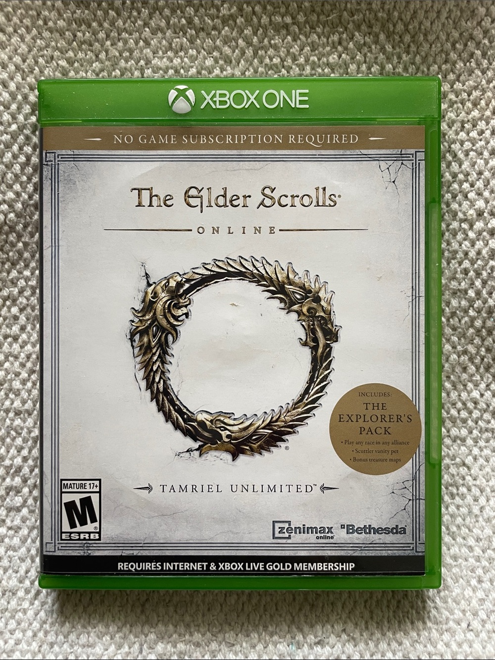 The Elder Scrolls Online: Tamriel Unlimited - (White & Green)